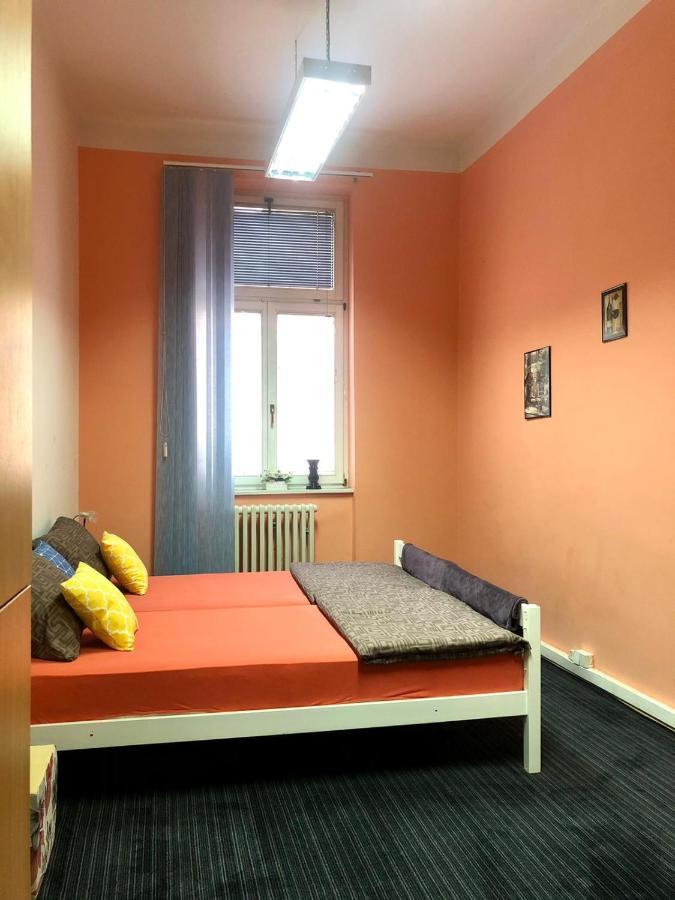 Spacious Tuzlaks Apartments Sarajevo Ferhadija Extérieur photo