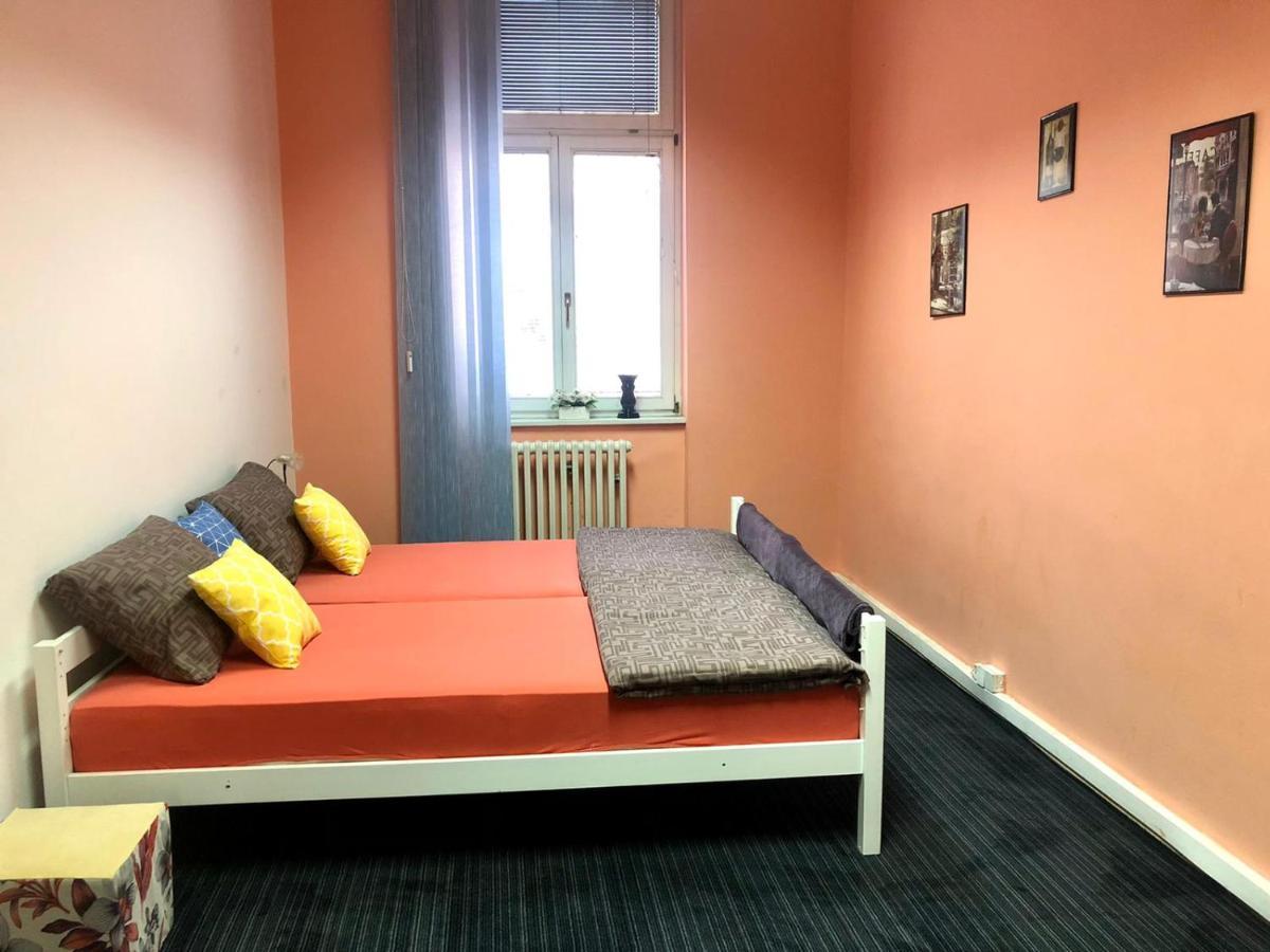 Spacious Tuzlaks Apartments Sarajevo Ferhadija Extérieur photo
